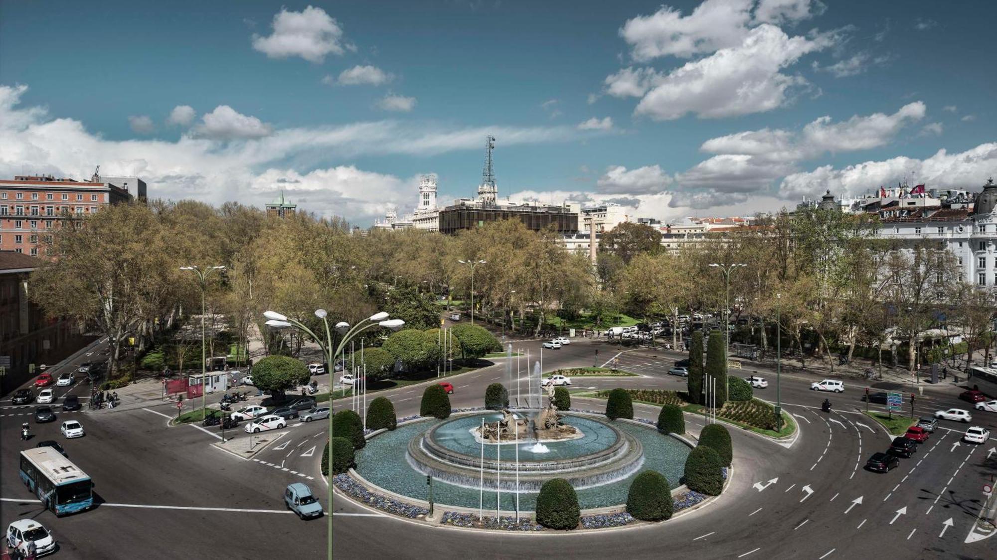 Nh Collection Madrid Paseo Del Prado Hotel Exterior foto Fountain of the Four Rivers