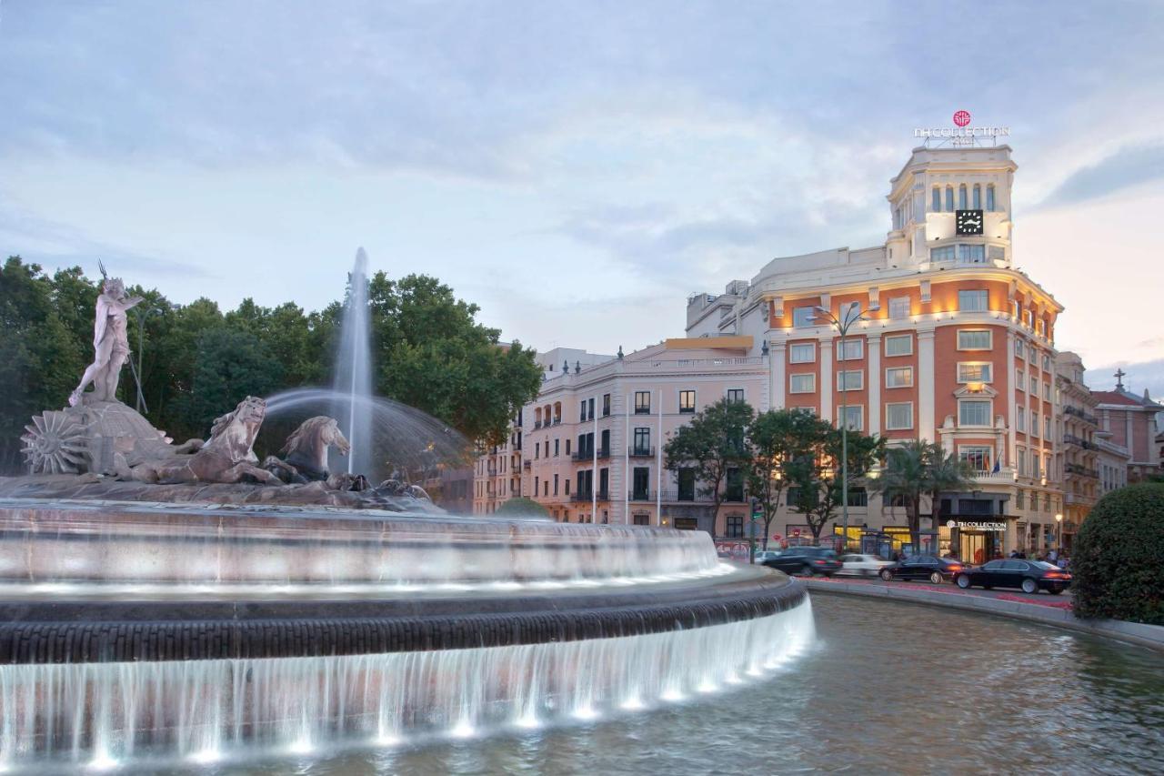 Nh Collection Madrid Paseo Del Prado Hotel Exterior foto Fountain of the Four Rivers